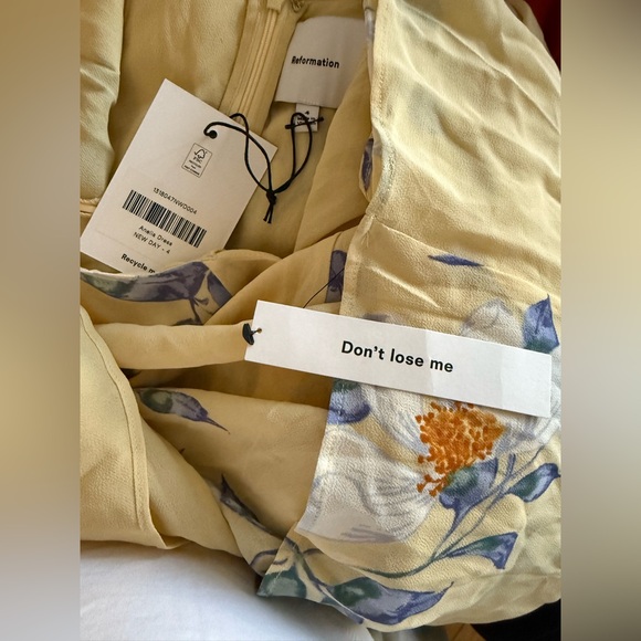 Reformation Anelis Dress in New Day - Picture 8 of 10